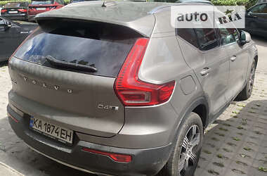 Позашляховик / Кросовер Volvo XC40 2020 в Києві