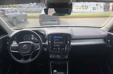 Внедорожник / Кроссовер Volvo XC40 2018 в Киеве