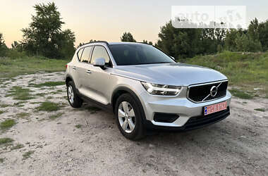 Внедорожник / Кроссовер Volvo XC40 2018 в 