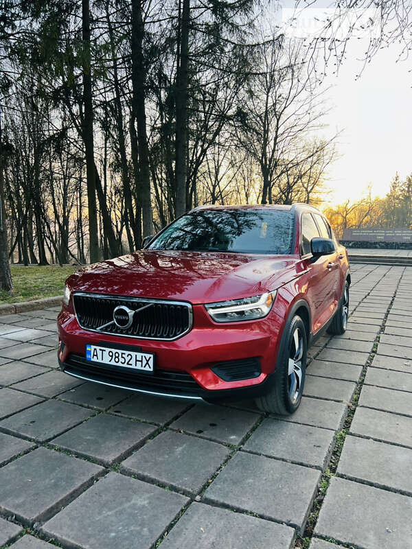 Внедорожник / Кроссовер Volvo XC40 2019 в Калуше