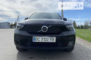 Внедорожник / Кроссовер Volvo XC40 2022 в Мостиске