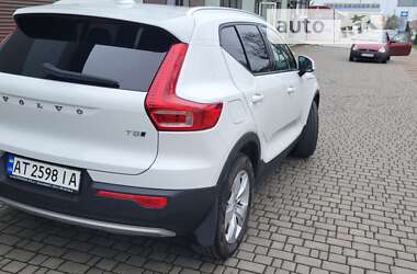 Позашляховик / Кросовер Volvo XC40 2021 в Івано-Франківську