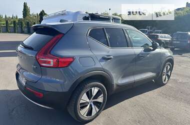 Внедорожник / Кроссовер Volvo XC40 2020 в Ровно