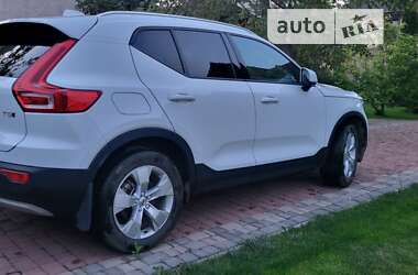 Внедорожник / Кроссовер Volvo XC40 2021 в Ивано-Франковске