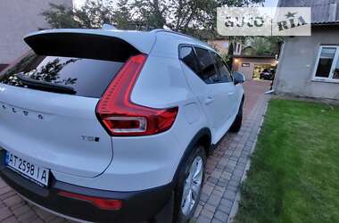 Позашляховик / Кросовер Volvo XC40 2021 в Івано-Франківську