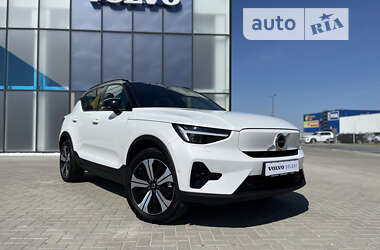 Внедорожник / Кроссовер Volvo XC40 2023 в Львове