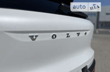 Позашляховик / Кросовер Volvo XC40 2023 в Львові