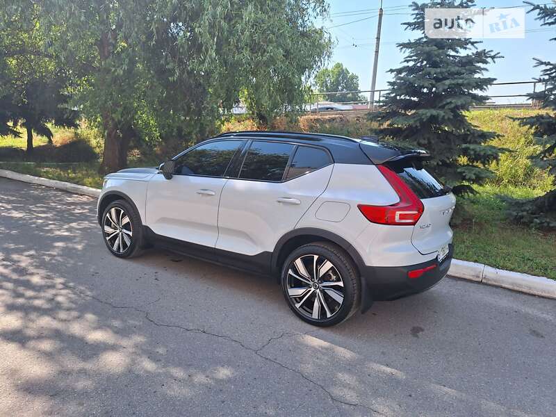Внедорожник / Кроссовер Volvo XC40 2021 в Полтаве