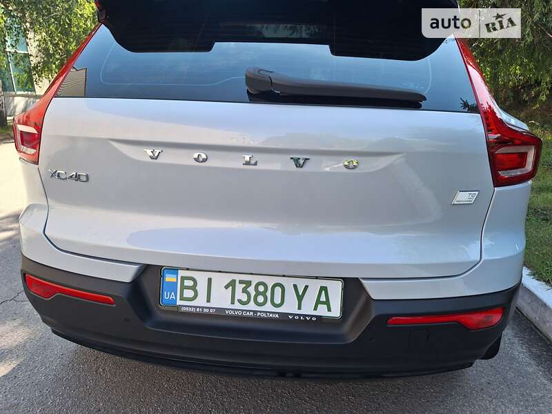 Внедорожник / Кроссовер Volvo XC40 2021 в Полтаве