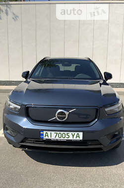 Внедорожник / Кроссовер Volvo XC40 2021 в Обухове