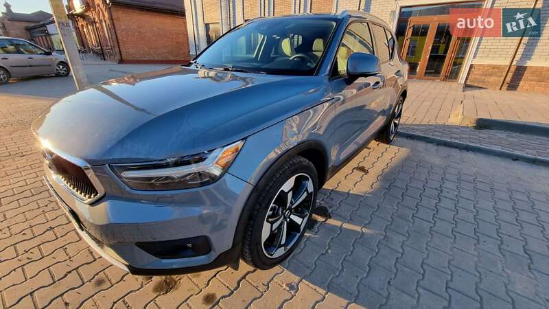 Внедорожник / Кроссовер Volvo XC40 2019 в Балте