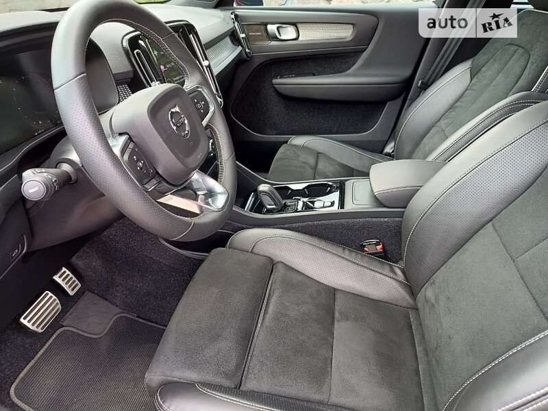 Внедорожник / Кроссовер Volvo XC40 2020 в Славуте