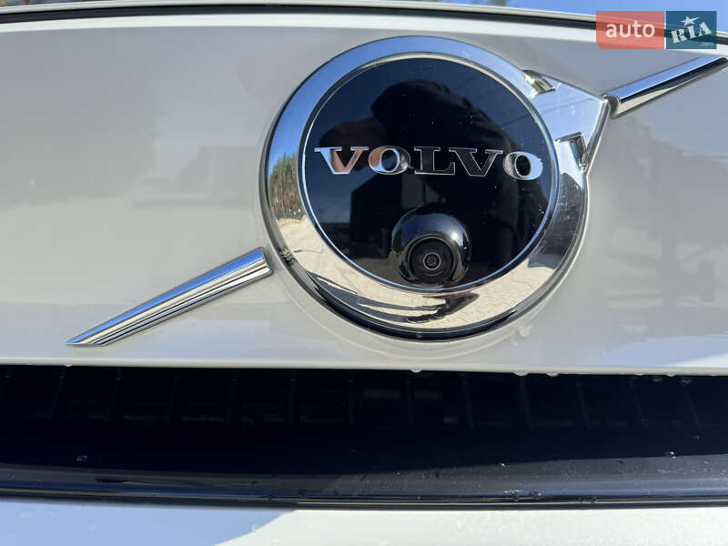 Позашляховик / Кросовер Volvo XC40 2023 в Львові фото 13 Позашляховик / Кросовер Volvo XC40 2023 в Львові