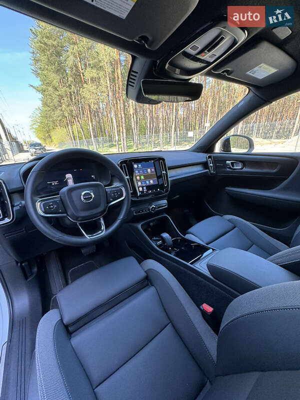 Позашляховик / Кросовер Volvo XC40 2023 в Львові фото 23 Позашляховик / Кросовер Volvo XC40 2023 в Львові
