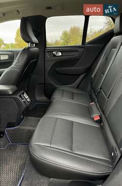 Позашляховик / Кросовер Volvo XC40 2020 в Полтаві
