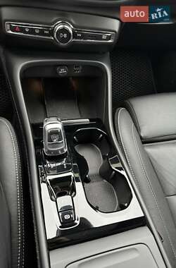 Позашляховик / Кросовер Volvo XC40 2020 в Полтаві
