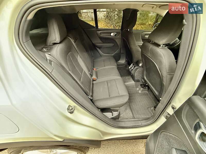 Позашляховик / Кросовер Volvo XC40 2019 в Одесі