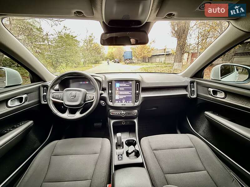Позашляховик / Кросовер Volvo XC40 2019 в Одесі