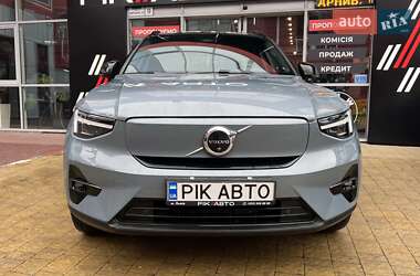 Внедорожник / Кроссовер Volvo XC40 2023 в 
