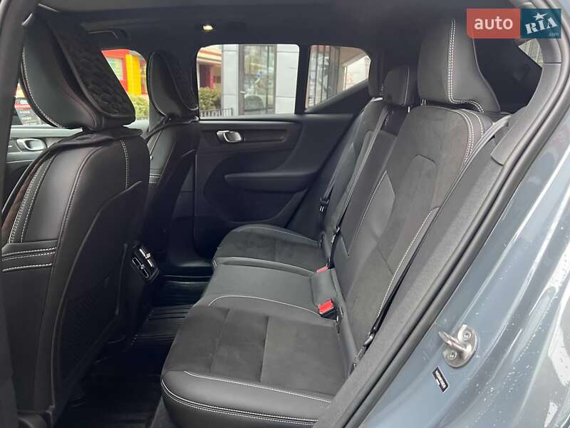 Внедорожник / Кроссовер Volvo XC40 2023 в Львове фото 31 Внедорожник / Кроссовер Volvo XC40 2023 в Львове