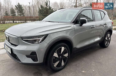 Внедорожник / Кроссовер Volvo XC40 2023 в Киеве