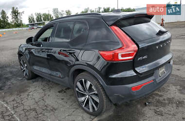 Позашляховик / Кросовер Volvo XC40 2022 в Чернівцях