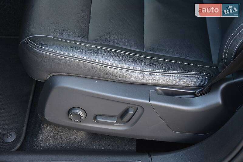 Позашляховик / Кросовер Volvo XC40 2018 в Києві