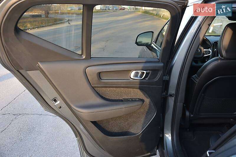 Позашляховик / Кросовер Volvo XC40 2018 в Києві