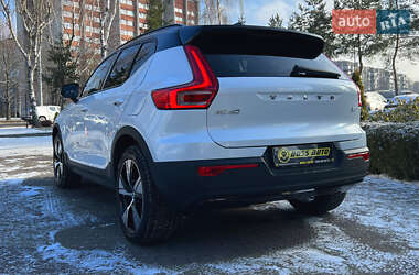 Внедорожник / Кроссовер Volvo XC40 2021 в Львове