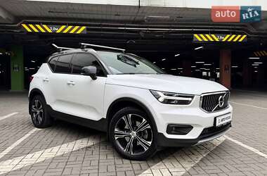 Внедорожник / Кроссовер Volvo XC40 2018 в Киеве