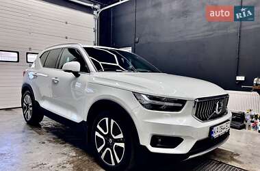 Внедорожник / Кроссовер Volvo XC40 2021 в Киеве