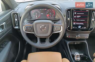 Позашляховик / Кросовер Volvo XC40 2022 в Києві