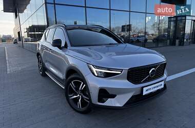 Позашляховик / Кросовер Volvo XC40 2023 в Києві