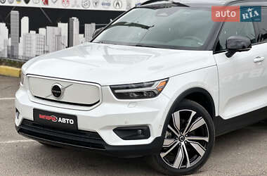 Внедорожник / Кроссовер Volvo XC40 2021 в Киеве