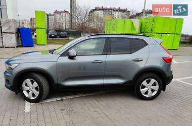 Позашляховик / Кросовер Volvo XC40 2019 в 