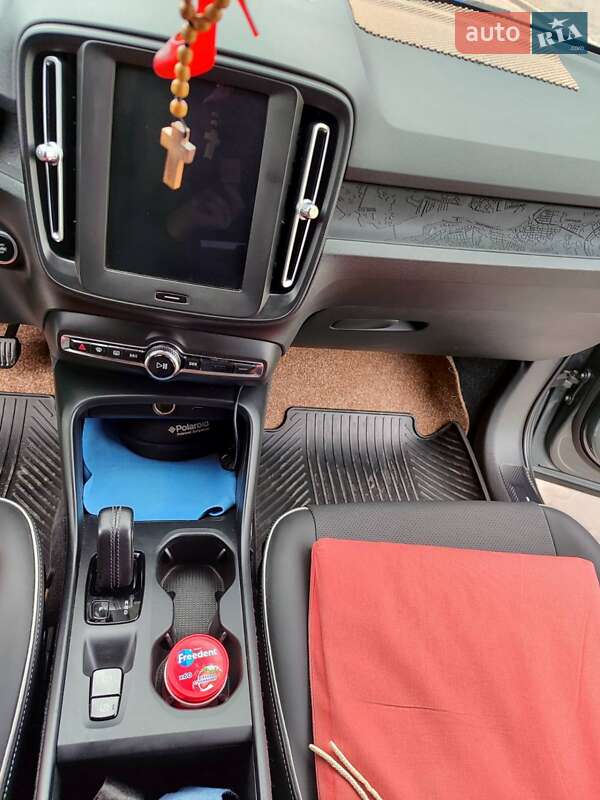 Внедорожник / Кроссовер Volvo XC40 2019 в Ивано-Франковске