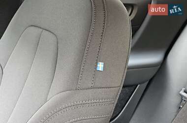 Внедорожник / Кроссовер Volvo XC40 2021 в 
