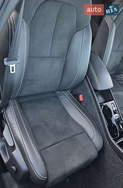 Позашляховик / Кросовер Volvo XC40 2021 в 