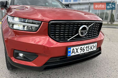 Внедорожник / Кроссовер Volvo XC40 2020 в 