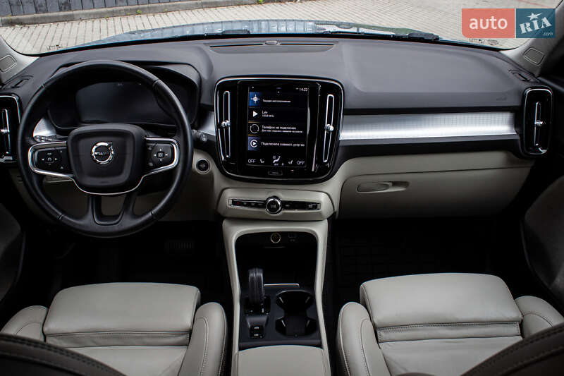 Позашляховик / Кросовер Volvo XC40 2020 в Львові