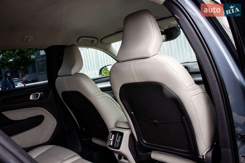 Позашляховик / Кросовер Volvo XC40 2020 в Львові
