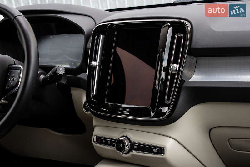Позашляховик / Кросовер Volvo XC40 2020 в Львові
