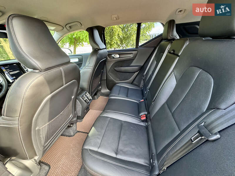 Внедорожник / Кроссовер Volvo XC40 2019 в Сумах