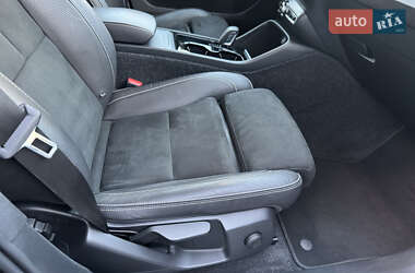 Позашляховик / Кросовер Volvo XC40 2021 в 