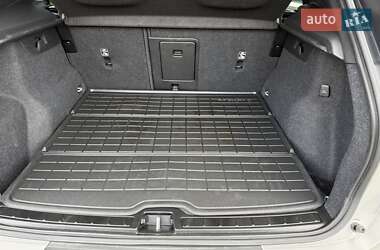 Внедорожник / Кроссовер Volvo XC40 2023 в 