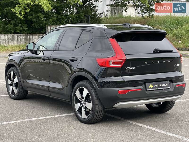 Внедорожник / Кроссовер Volvo XC40 2018 в Киеве