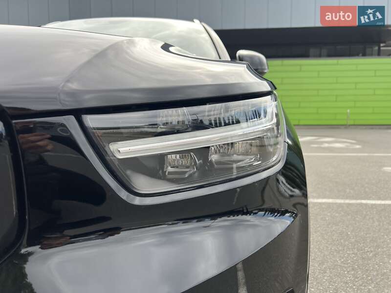 Внедорожник / Кроссовер Volvo XC40 2018 в Киеве