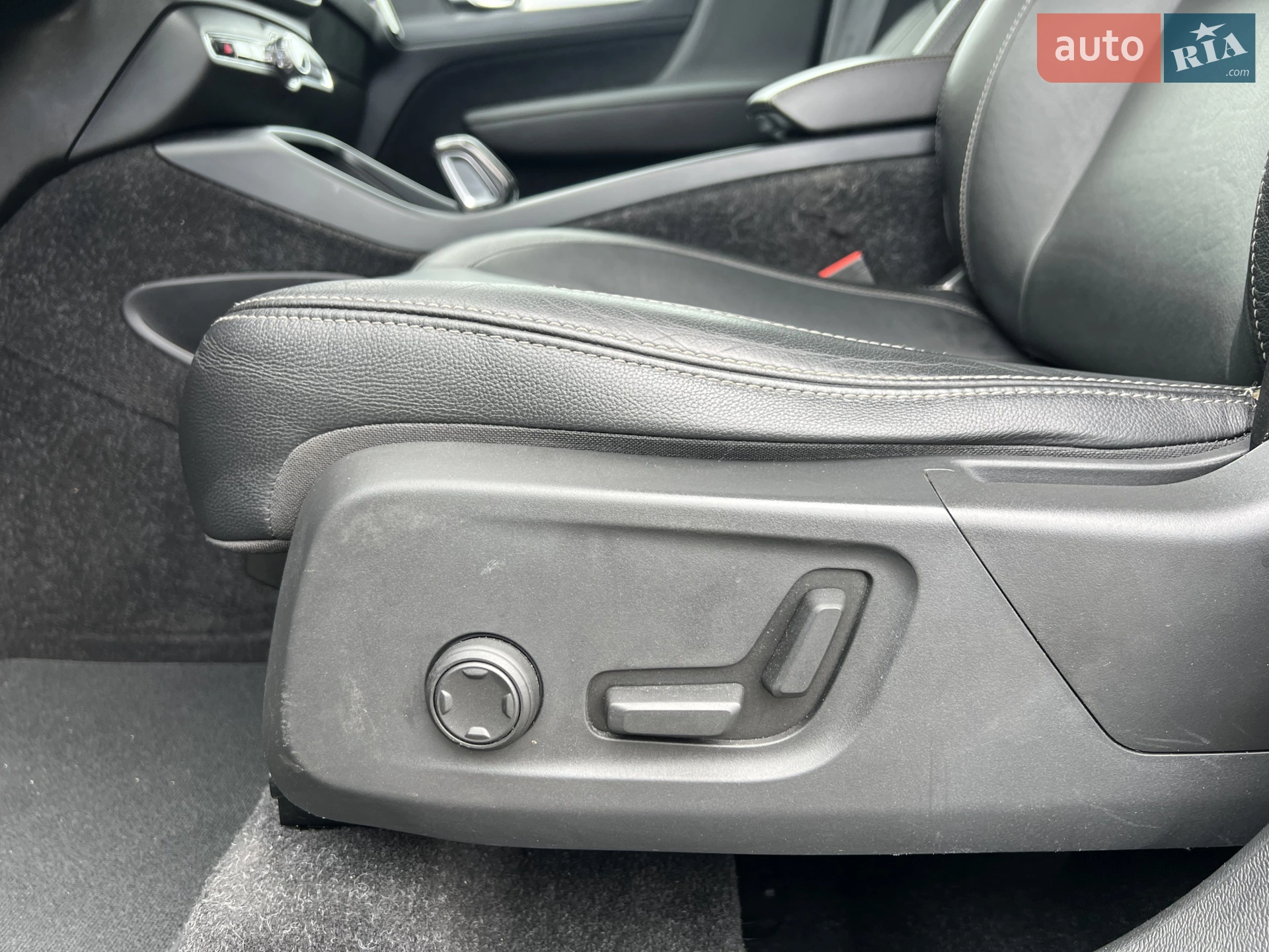 2018 Volvo XC40 - мініатюра 19