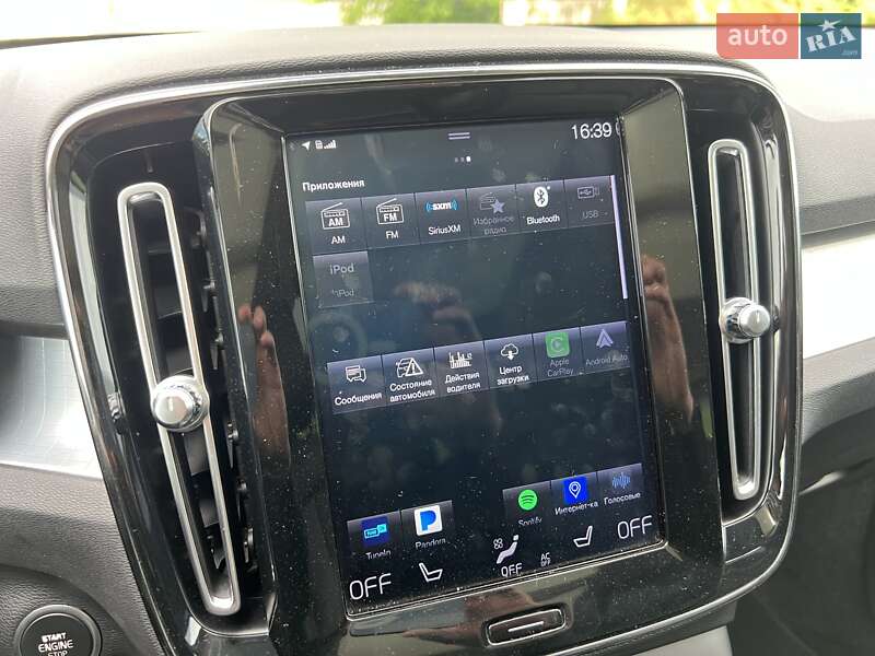 Внедорожник / Кроссовер Volvo XC40 2018 в Киеве