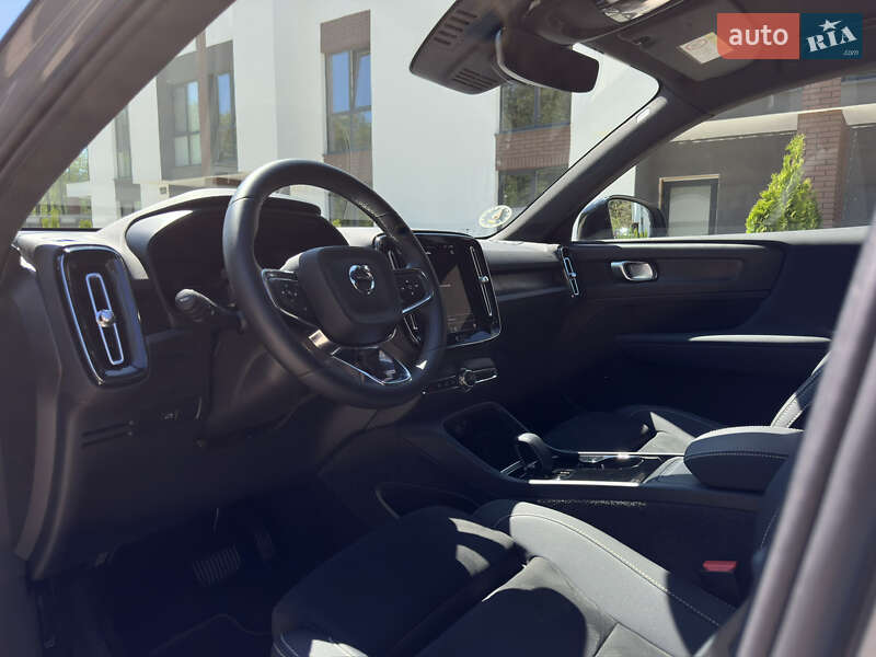 Позашляховик / Кросовер Volvo XC40 2023 в Ковелі